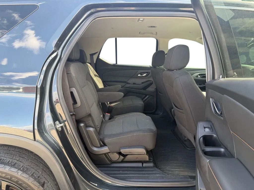 2020 Chevrolet Traverse AWD LT Cloth