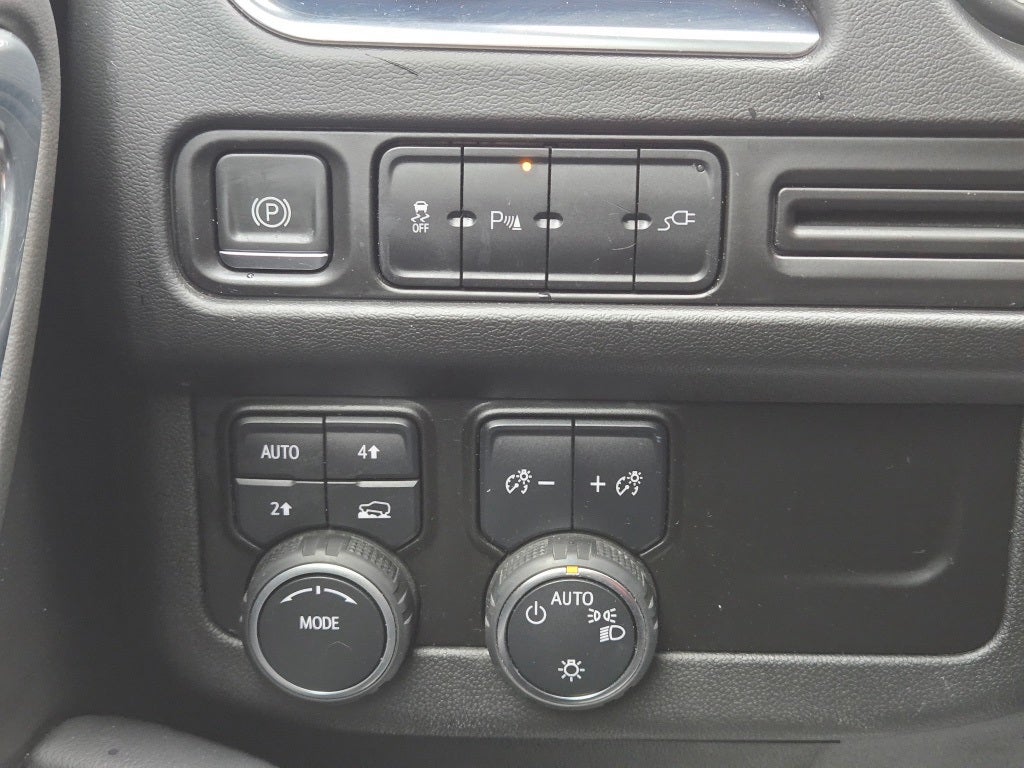 2021 Chevrolet Suburban LS