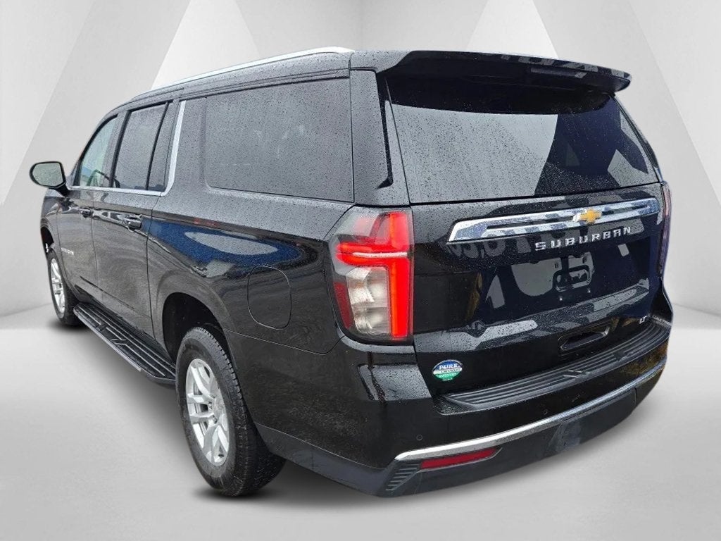 2024 Chevrolet Suburban 4WD LT