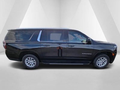 2024 Chevrolet Suburban 4WD LT