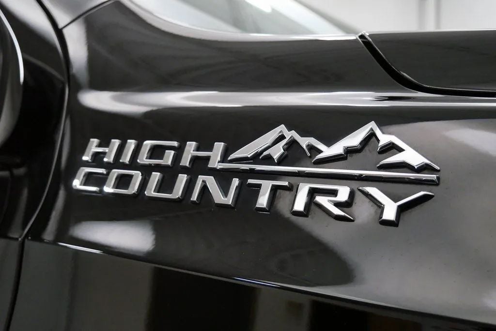2021 Chevrolet Suburban High Country