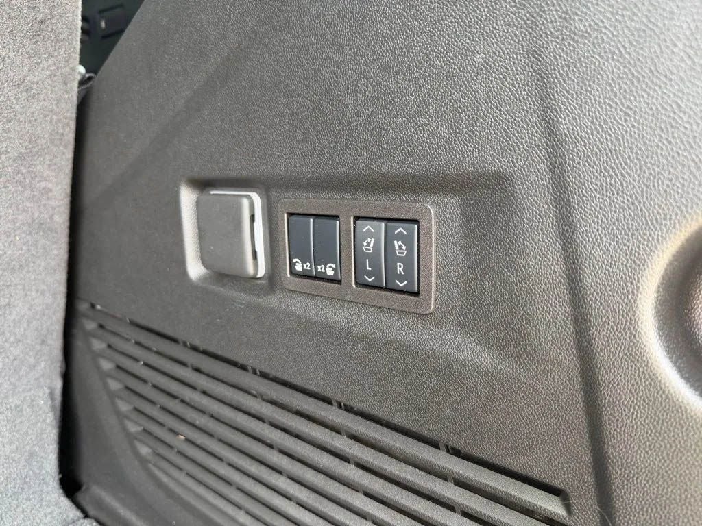 2024 Chevrolet Tahoe 4WD RST