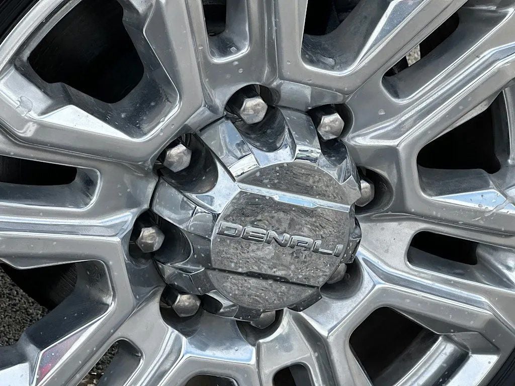 2023 GMC Sierra 2500HD 4WD Crew Cab Standard Bed Denali