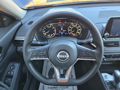 2024 Nissan Altima SV FWD