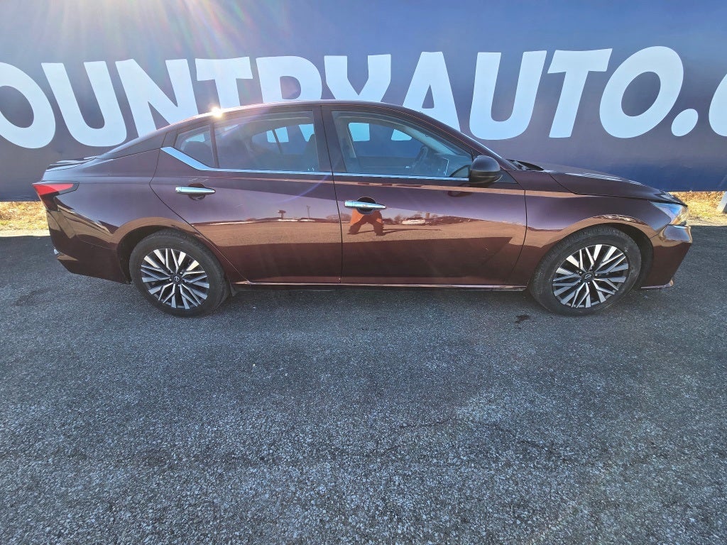 2024 Nissan Altima SV FWD