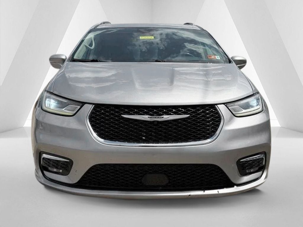 Used 2021 Chrysler Pacifica Touring L with VIN 2C4RC1BG5MR512217 for sale in Grayson, KY