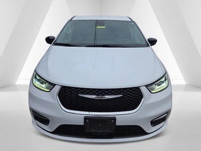 2024 Chrysler Pacifica Hybrid Select