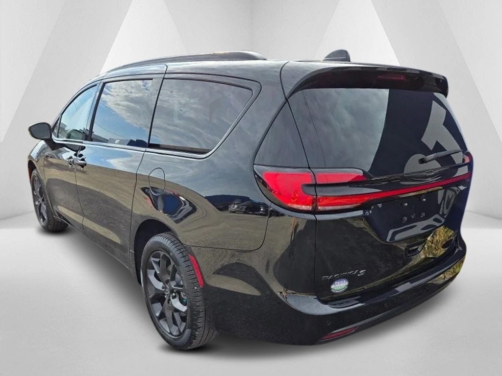 2026 Chrysler Pacifica PACIFICA SELECT AWD