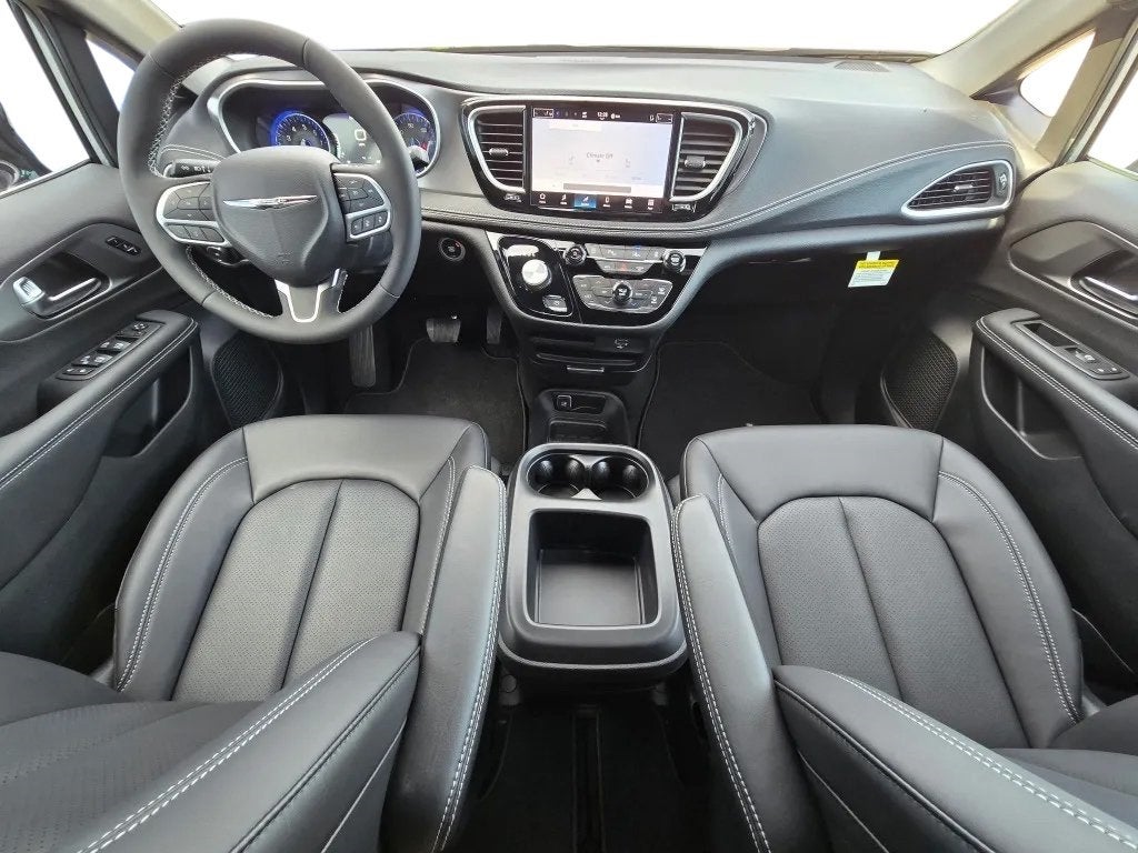 2026 Chrysler Pacifica PACIFICA SELECT AWD