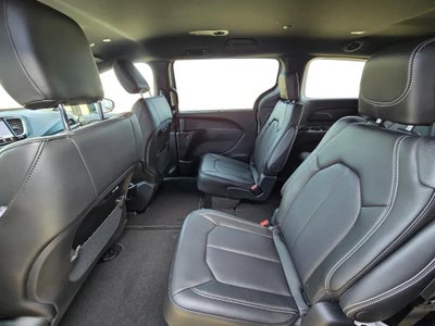 2026 Chrysler Pacifica PACIFICA SELECT AWD