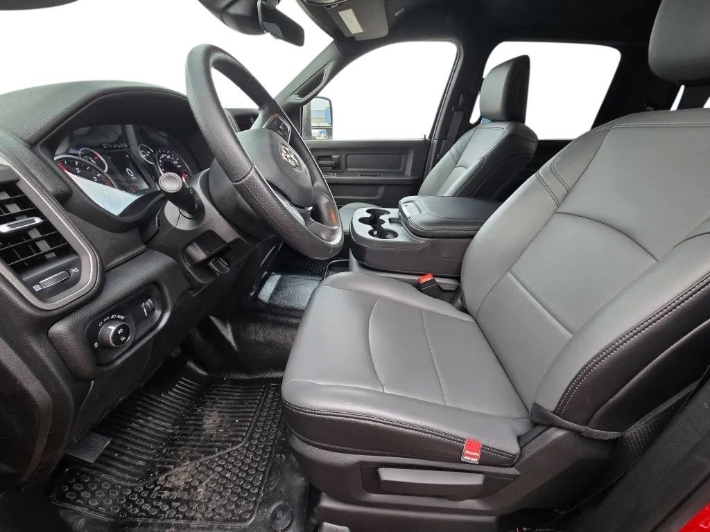 2026 RAM Ram 3500 RAM 3500 TRADESMAN CREW CAB 4X4 6'4' BOX