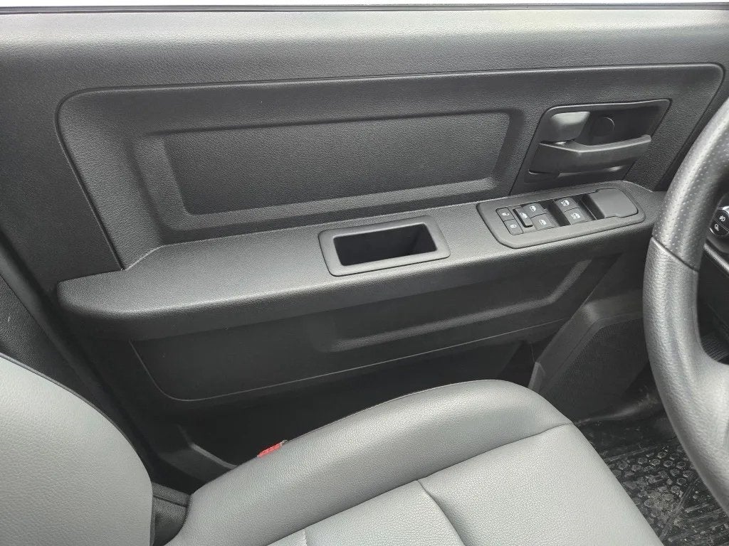 2026 RAM Ram 3500 RAM 3500 TRADESMAN CREW CAB 4X4 6'4' BOX