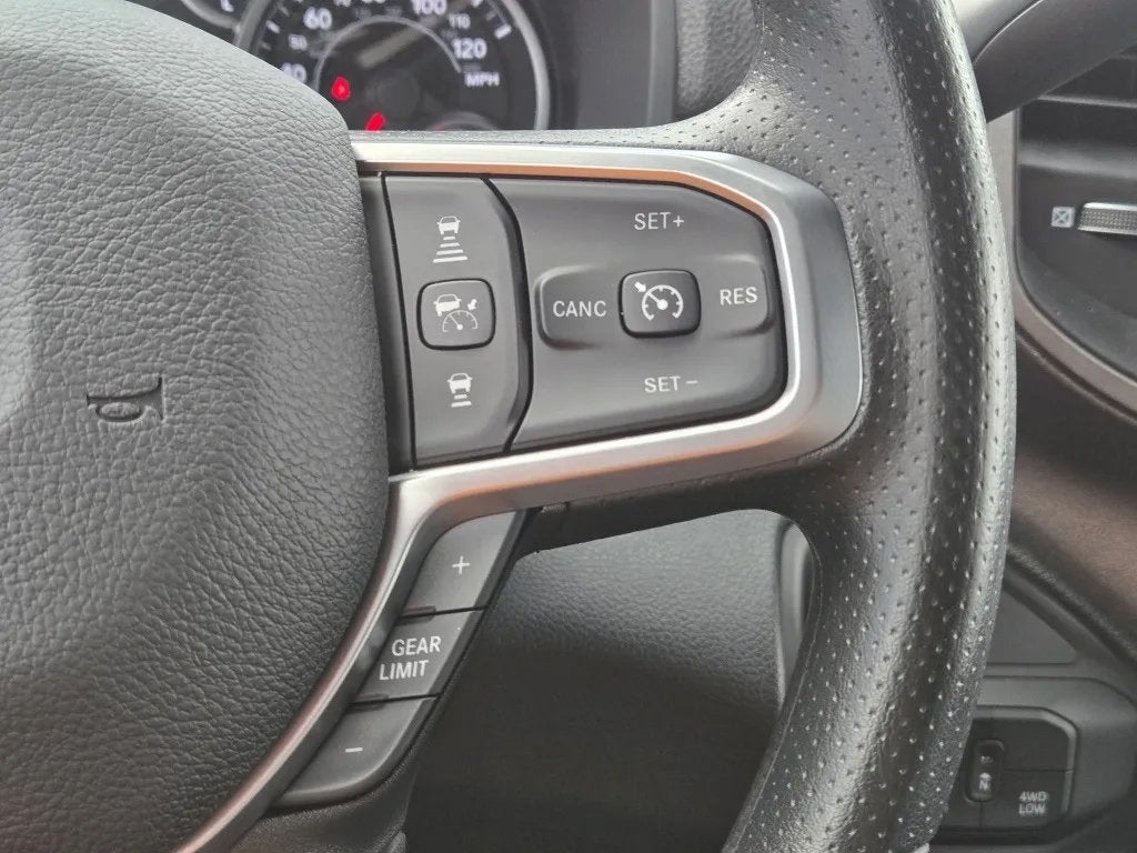 2026 RAM Ram 3500 RAM 3500 TRADESMAN CREW CAB 4X4 6'4' BOX