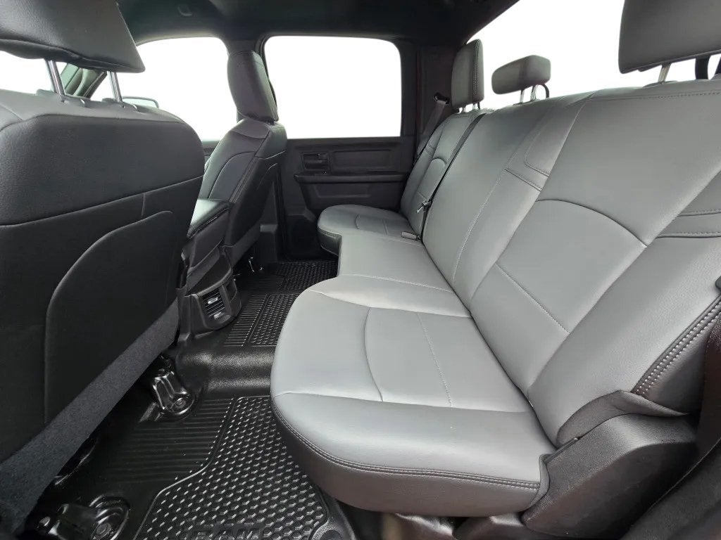 2026 RAM Ram 3500 RAM 3500 TRADESMAN CREW CAB 4X4 6'4' BOX