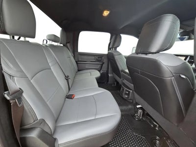 2026 RAM Ram 3500 RAM 3500 TRADESMAN CREW CAB 4X4 6'4' BOX