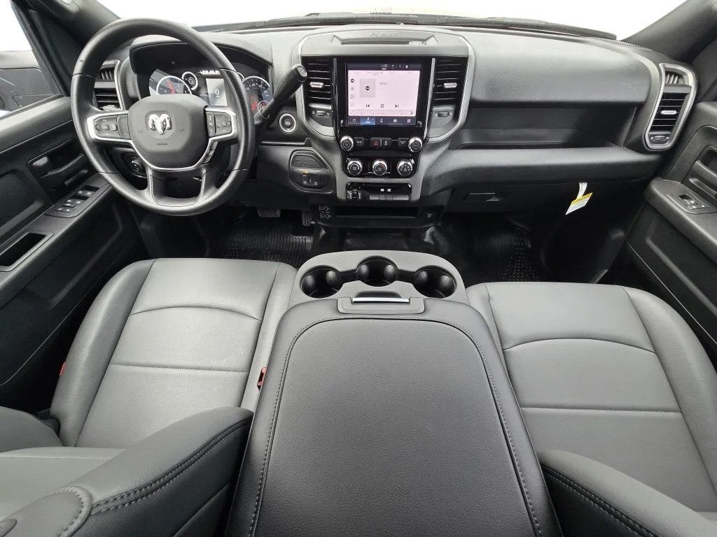 2026 RAM Ram 3500 RAM 3500 TRADESMAN CREW CAB 4X4 6'4' BOX