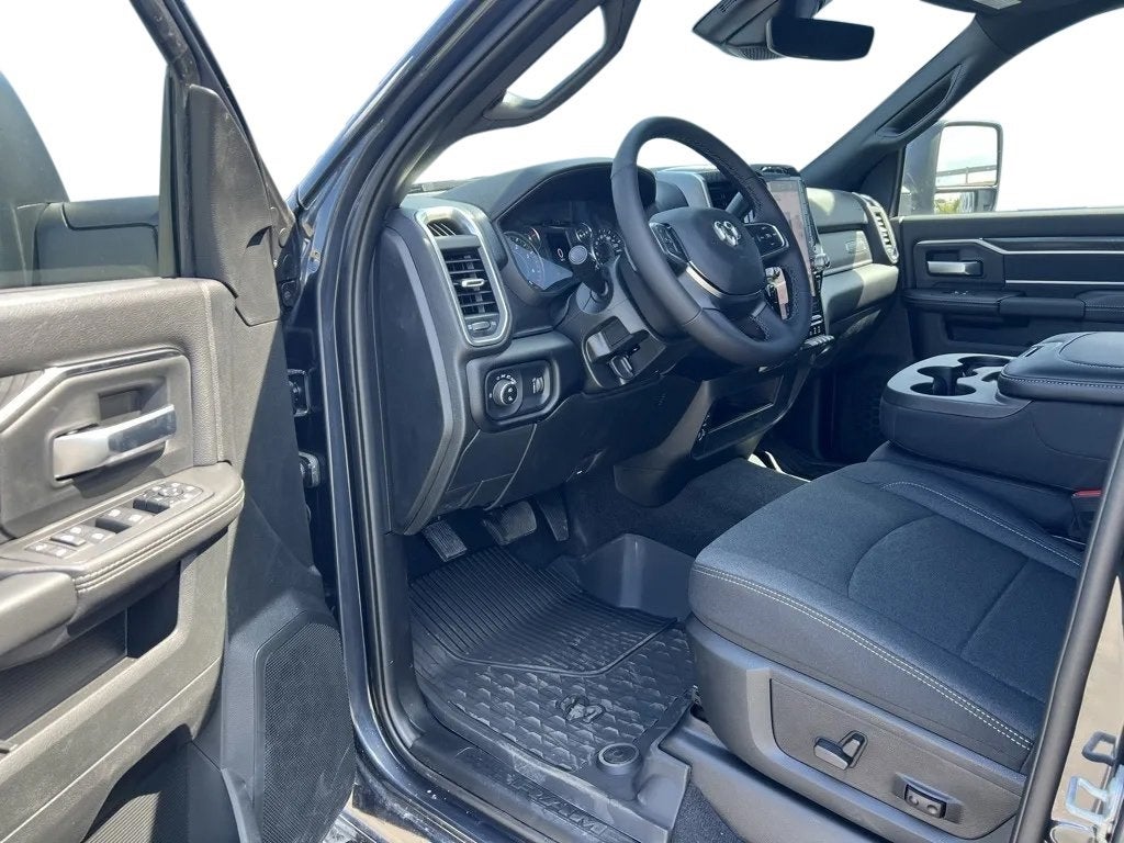 2025 RAM Ram 2500 RAM 2500 BIG HORN CREW CAB 4X2 6'4' BOX