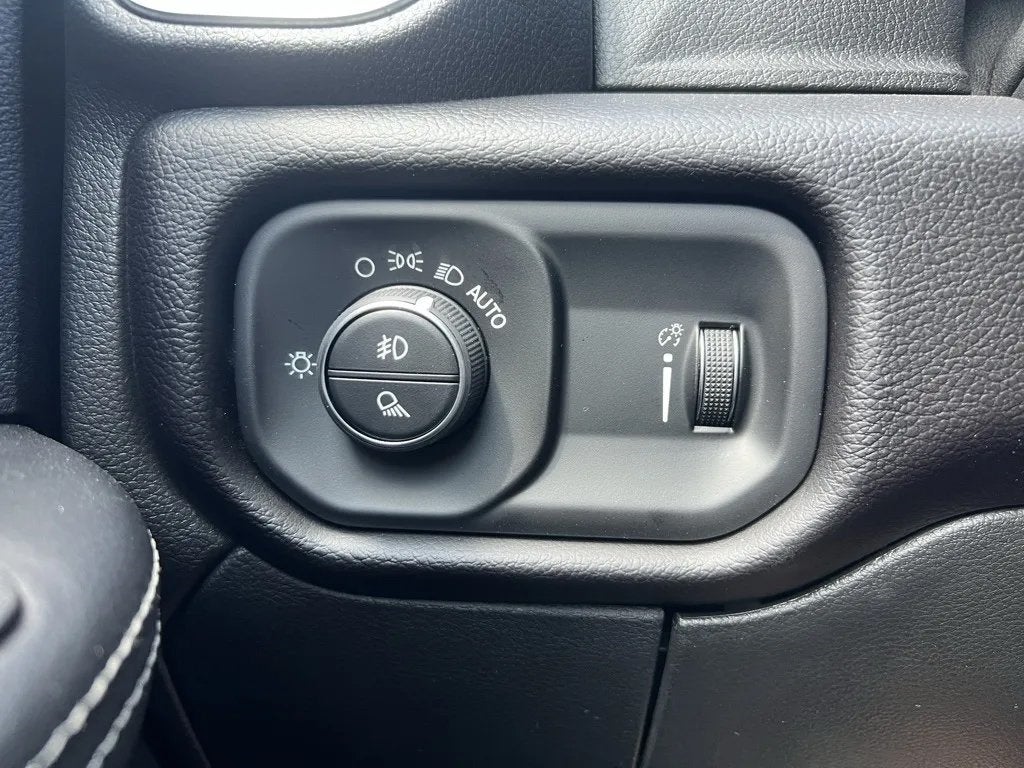 2025 RAM Ram 2500 RAM 2500 BIG HORN CREW CAB 4X2 6'4' BOX