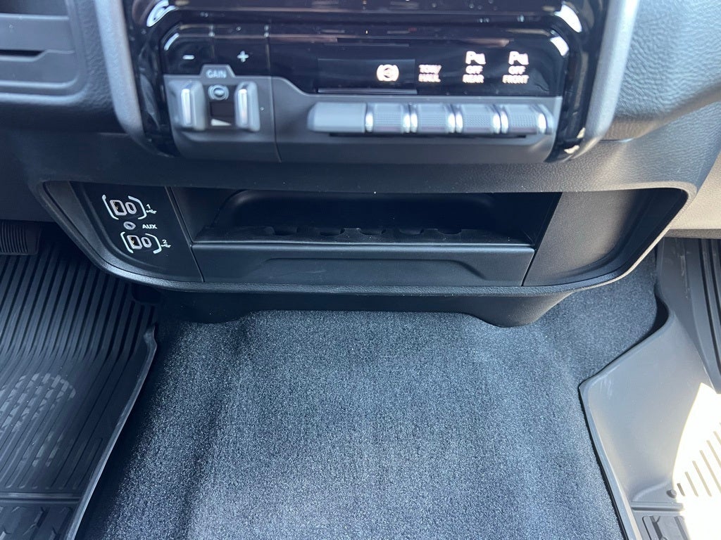 2025 RAM Ram 2500 RAM 2500 BIG HORN CREW CAB 4X2 6'4' BOX