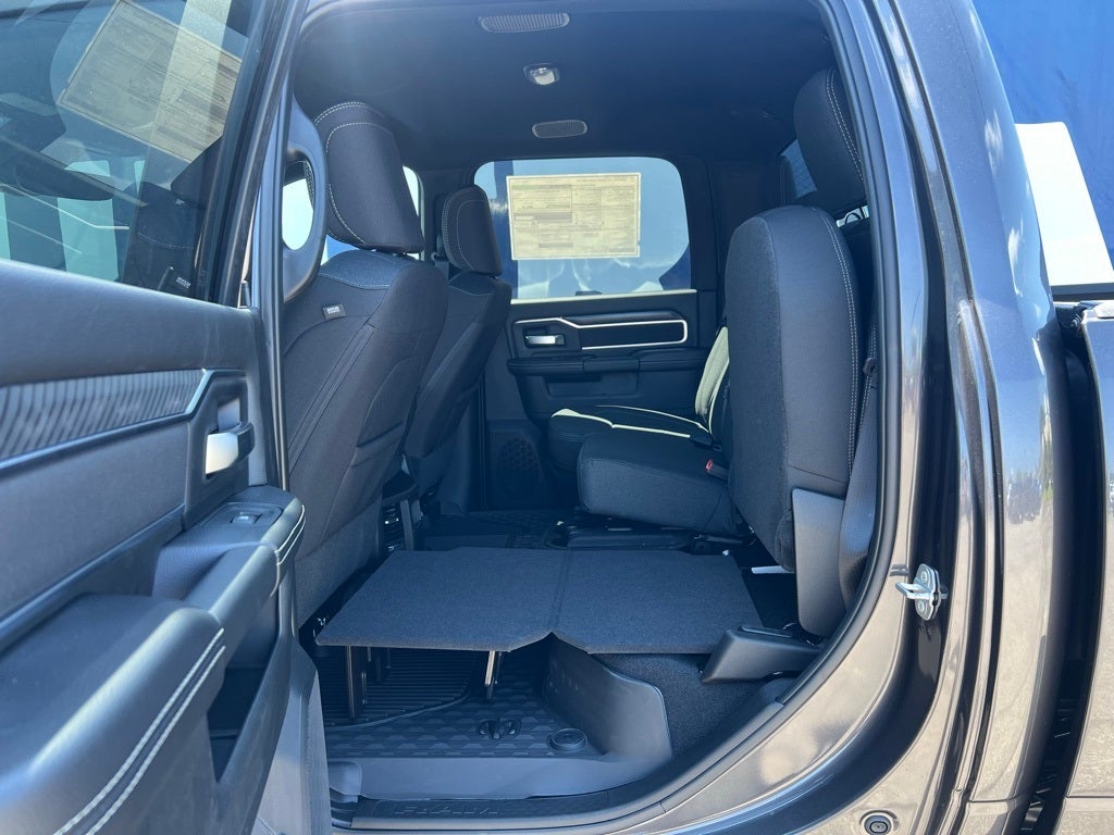2025 RAM Ram 2500 RAM 2500 BIG HORN CREW CAB 4X2 6'4' BOX