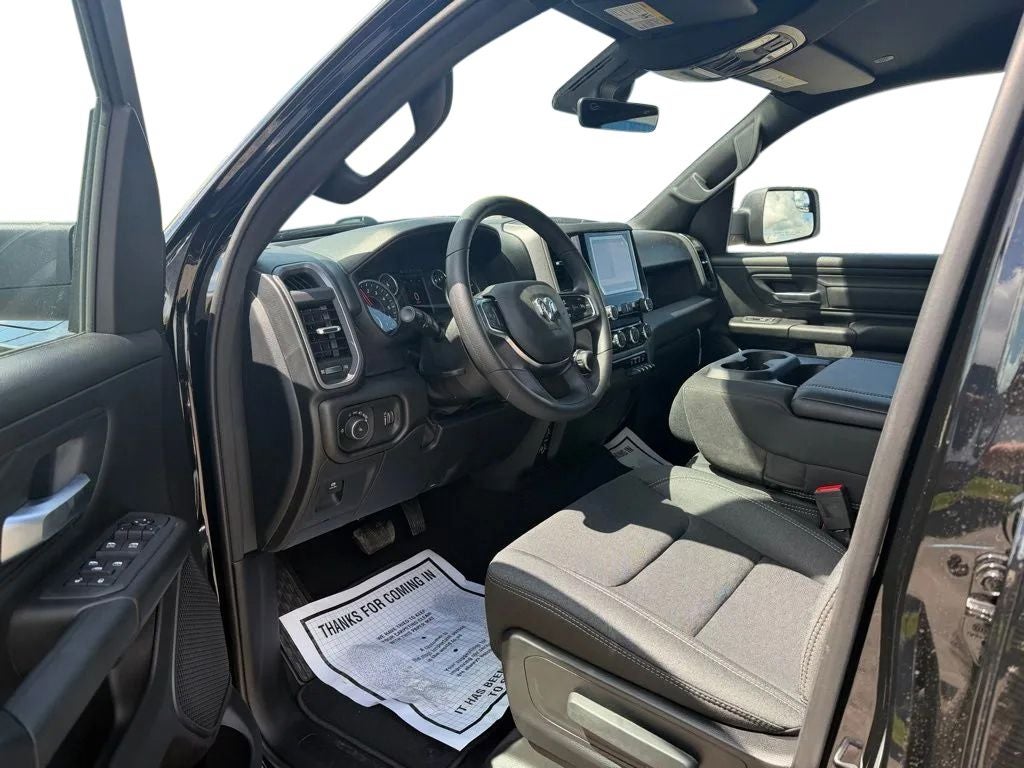 2026 RAM Ram 1500 RAM 1500 TRADESMAN CREW CAB 4X4 5'7' BOX