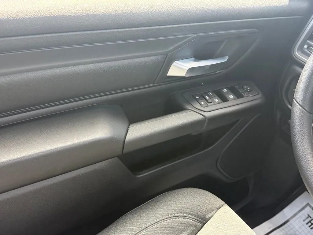 2026 RAM Ram 1500 RAM 1500 TRADESMAN CREW CAB 4X4 5'7' BOX