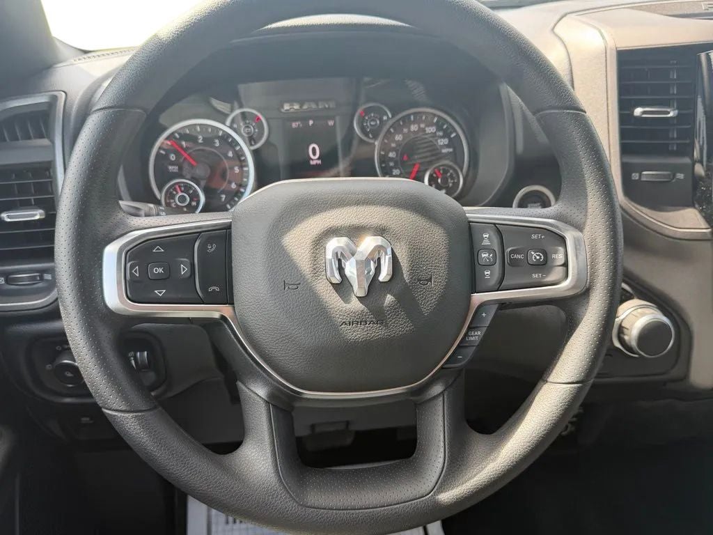 2026 RAM Ram 1500 RAM 1500 TRADESMAN CREW CAB 4X4 5'7' BOX