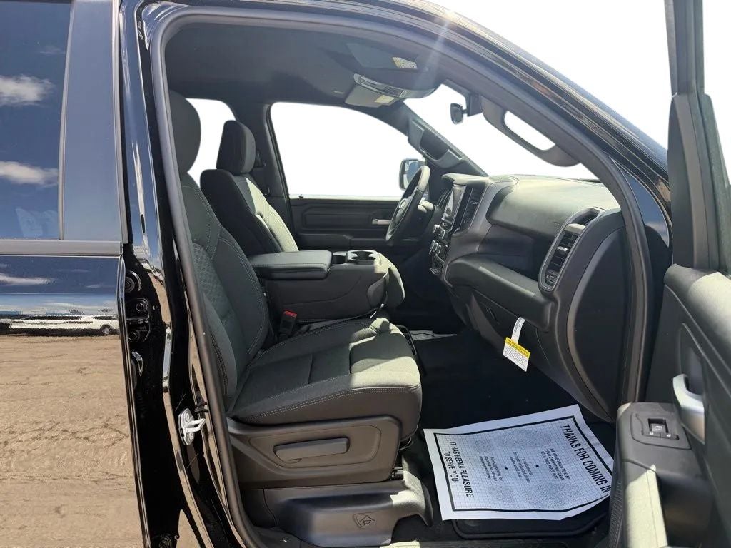 2026 RAM Ram 1500 RAM 1500 TRADESMAN CREW CAB 4X4 5'7' BOX