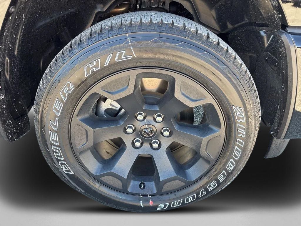 2026 RAM Ram 1500 RAM 1500 EXPRESS CREW CAB 4X4 5'7' BOX