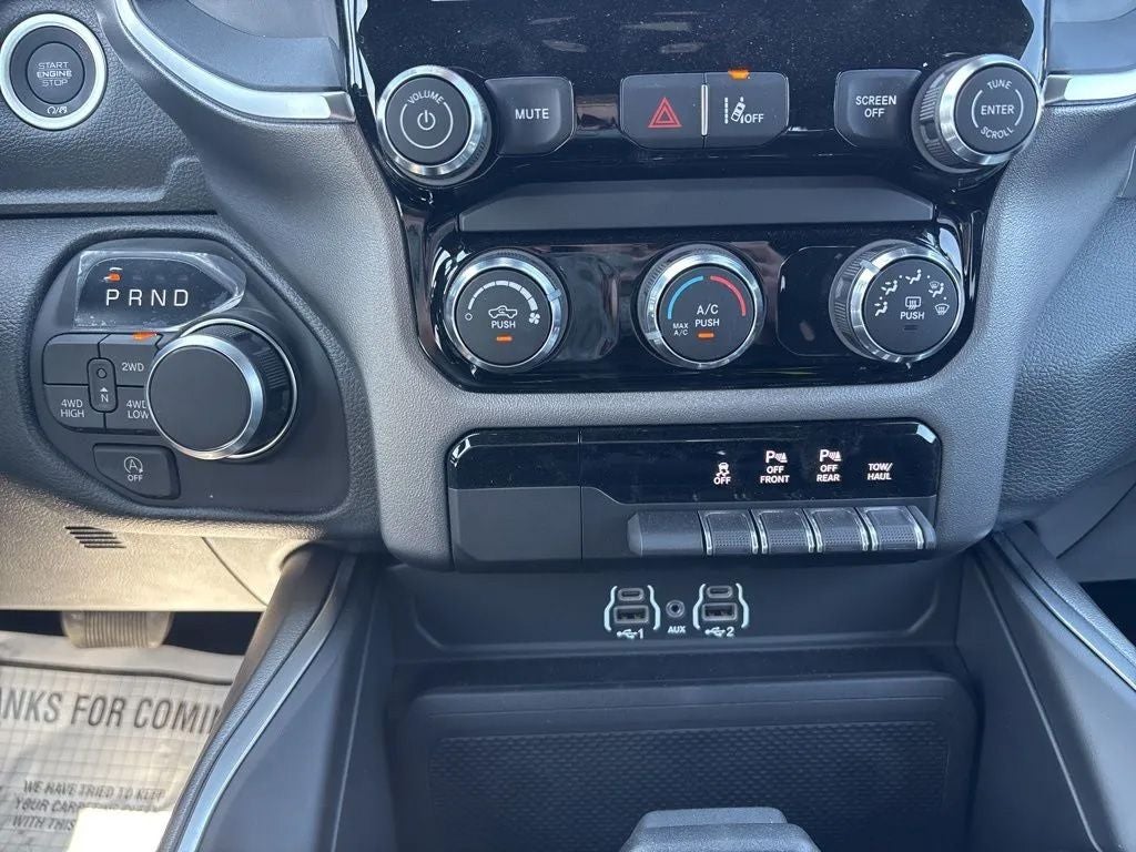 2026 RAM Ram 1500 RAM 1500 EXPRESS CREW CAB 4X4 5'7' BOX