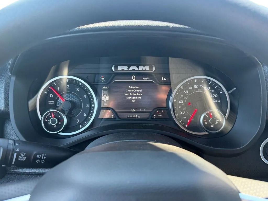 2026 RAM Ram 1500 RAM 1500 EXPRESS CREW CAB 4X4 5'7' BOX