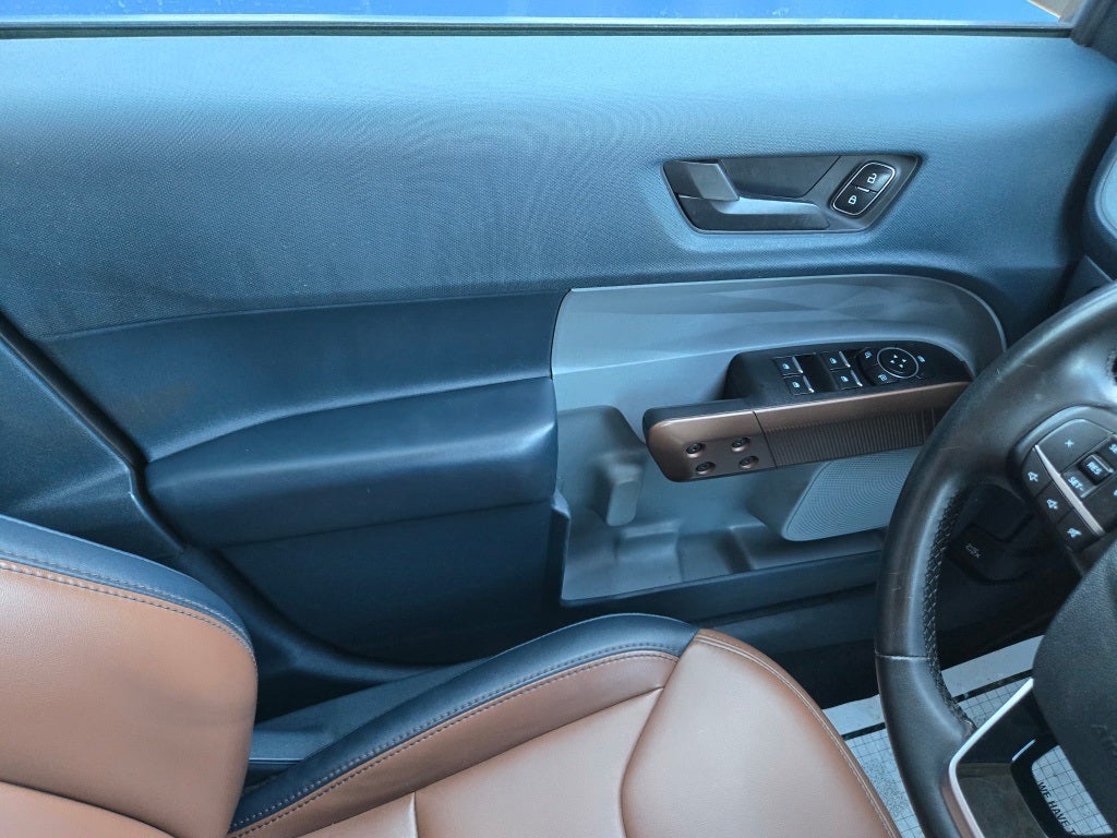 2023 Ford Maverick Lariat