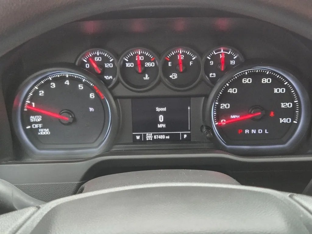 2023 Chevrolet Silverado 1500 4WD Crew Cab Short Bed Custom