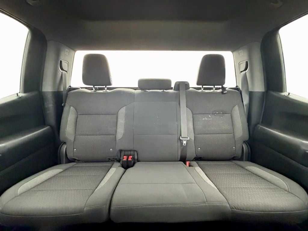 2023 Chevrolet Silverado 1500 4WD Crew Cab Short Bed Custom