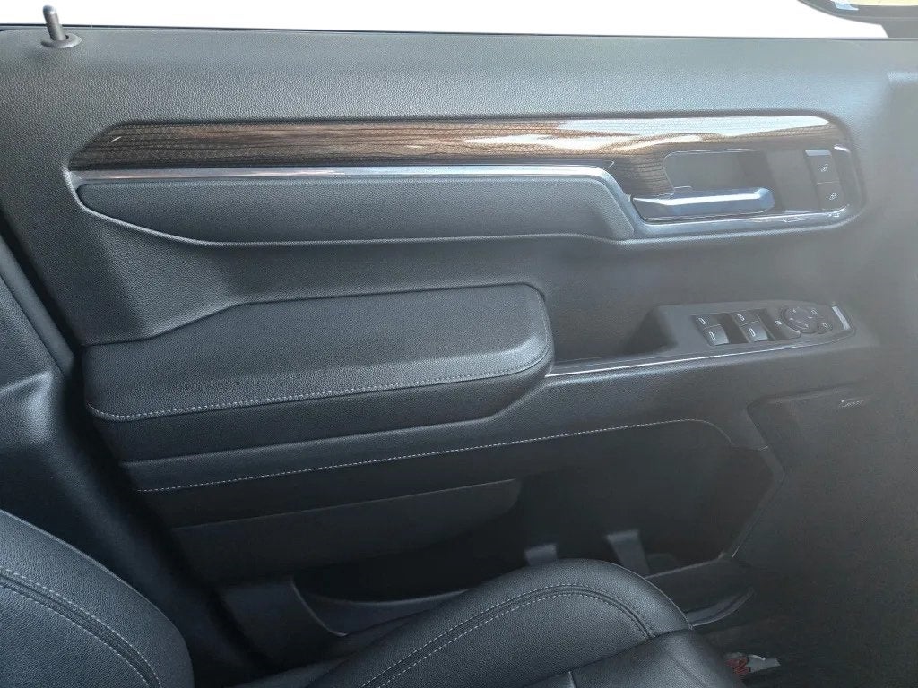 2023 Chevrolet Silverado 1500 4WD Crew Cab Short Bed RST