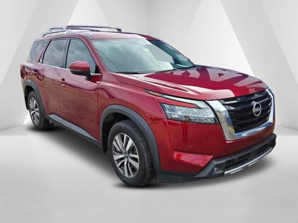 2022 Nissan Pathfinder SL 2WD