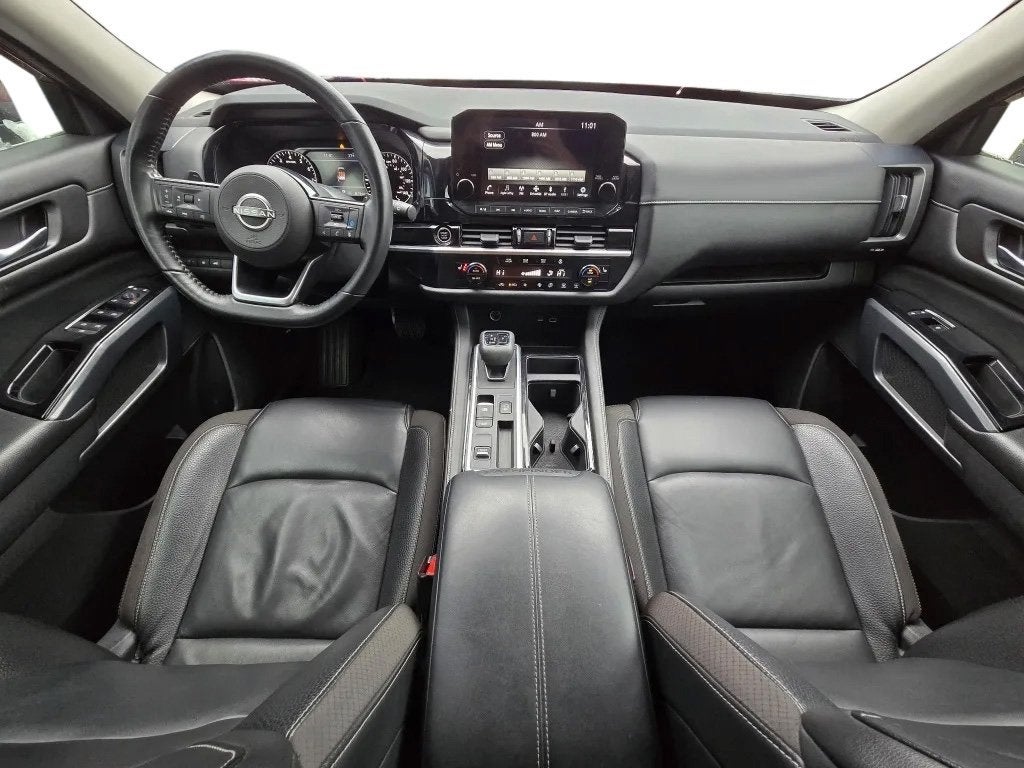 2022 Nissan Pathfinder SL 2WD