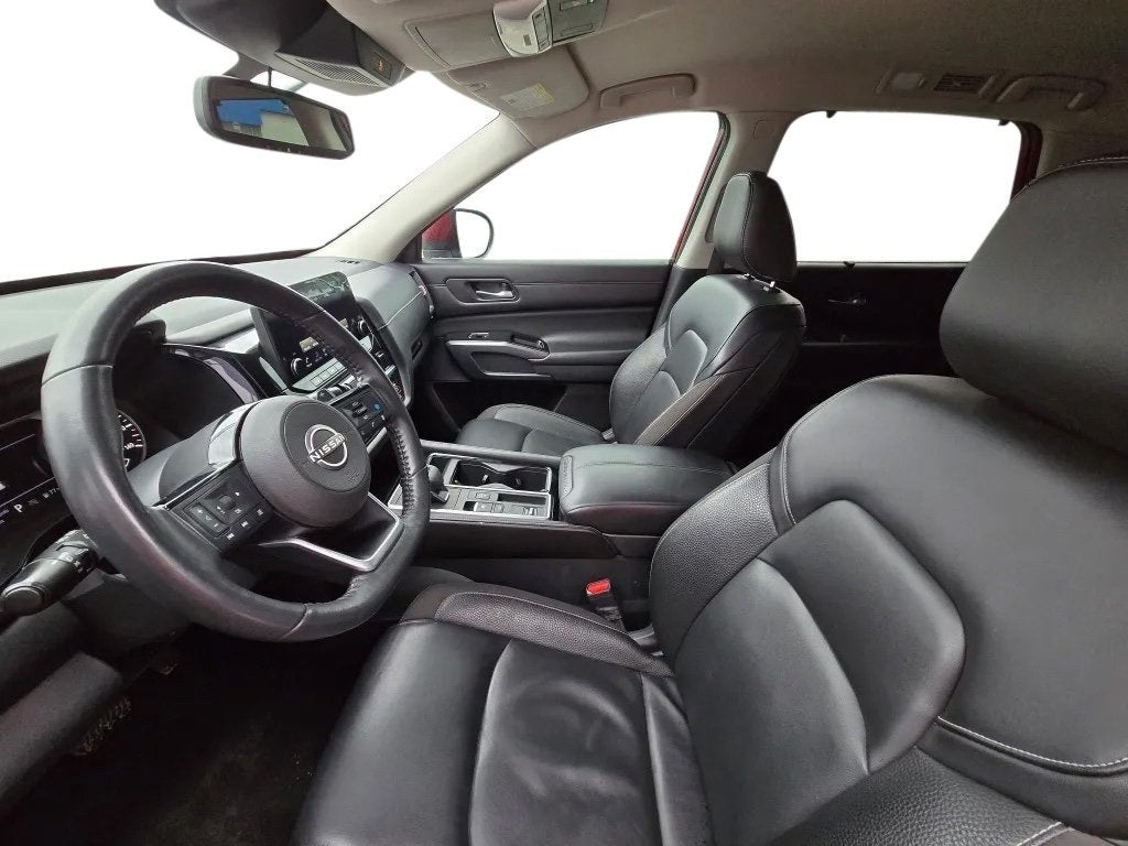 2022 Nissan Pathfinder SL 2WD