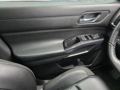 2022 Nissan Pathfinder SL 2WD