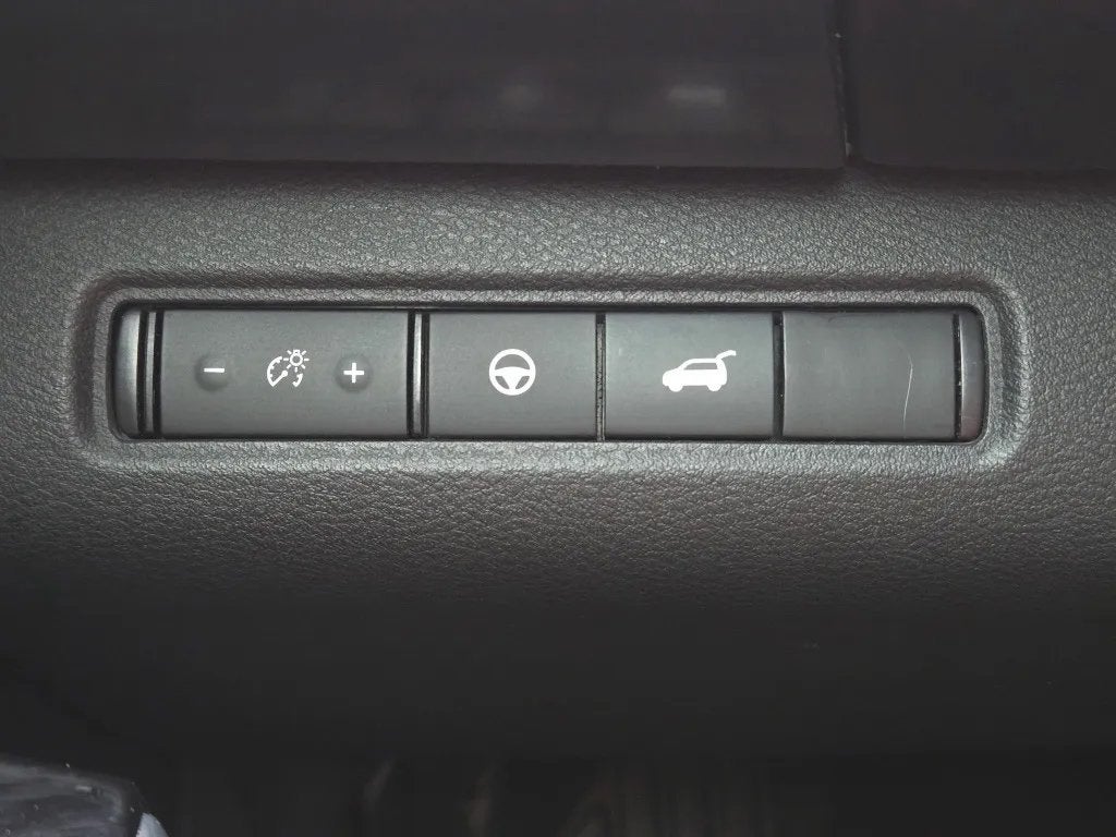 2022 Nissan Pathfinder SL 2WD