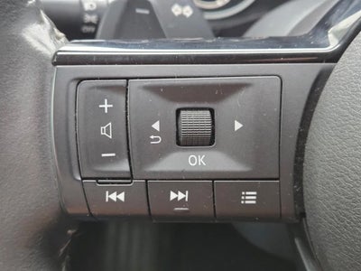 2022 Nissan Pathfinder SL 2WD