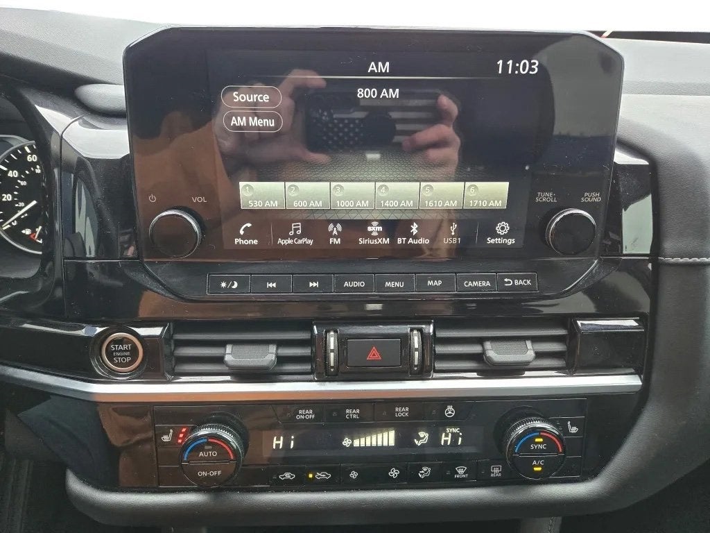 2022 Nissan Pathfinder SL 2WD