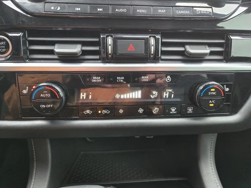 2022 Nissan Pathfinder SL 2WD