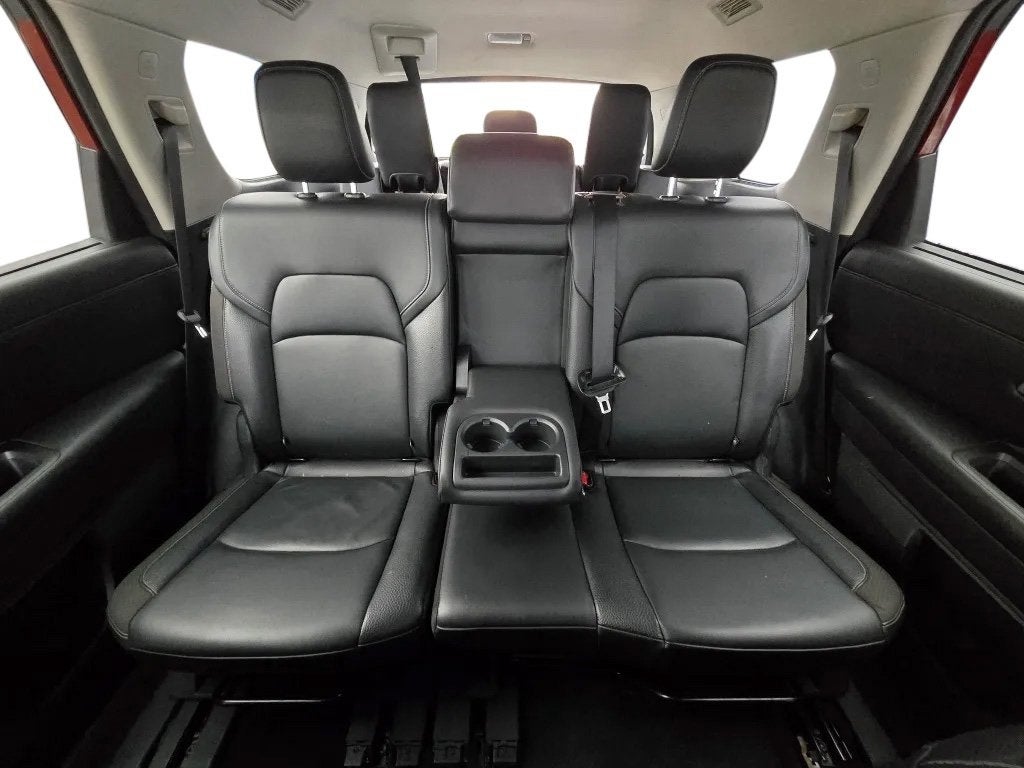 2022 Nissan Pathfinder SL 2WD