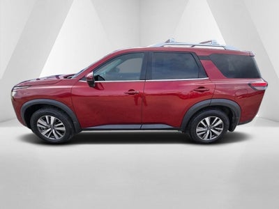 2022 Nissan Pathfinder SL 2WD