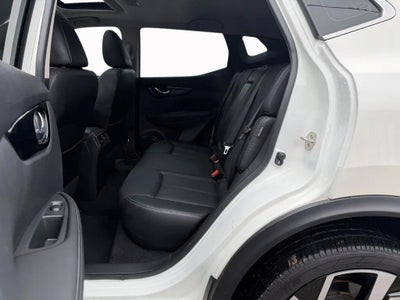 2021 Nissan Rogue Sport SL FWD Xtronic CVT