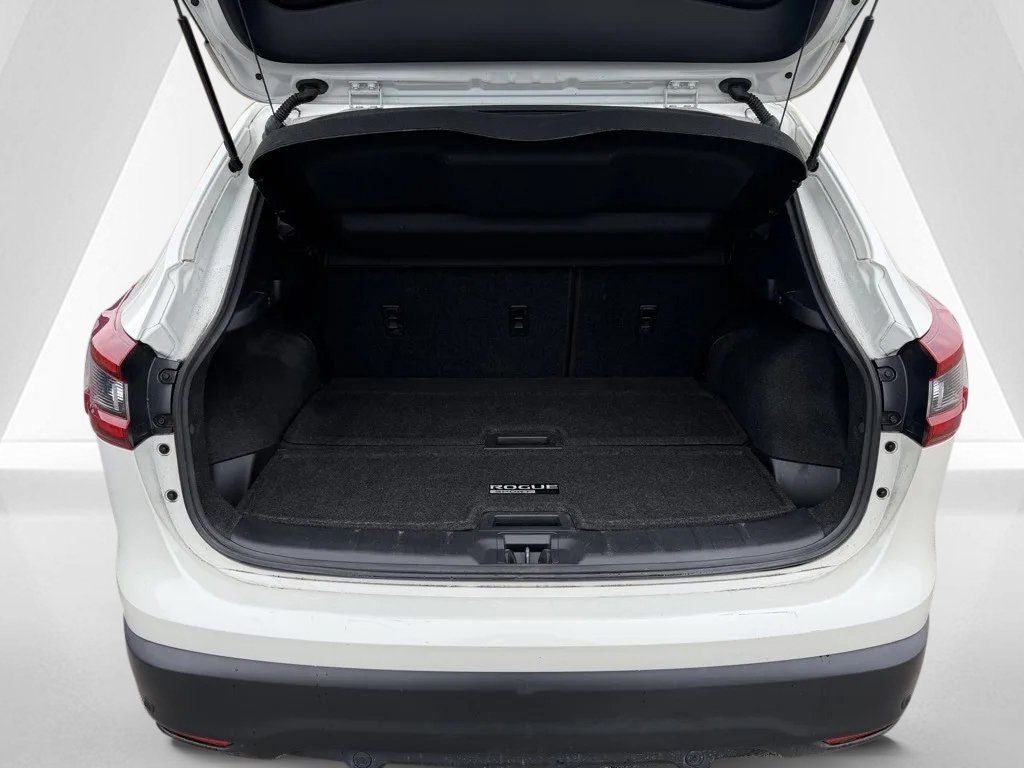 2021 Nissan Rogue Sport SL FWD Xtronic CVT